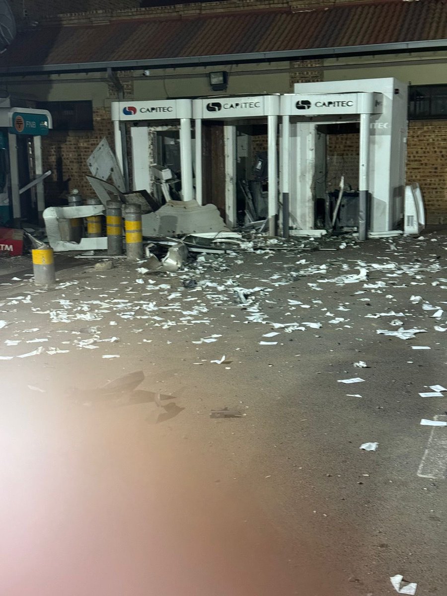 ATMs bombed:
Reiger Park, Boksburg.

#CrimeWatch