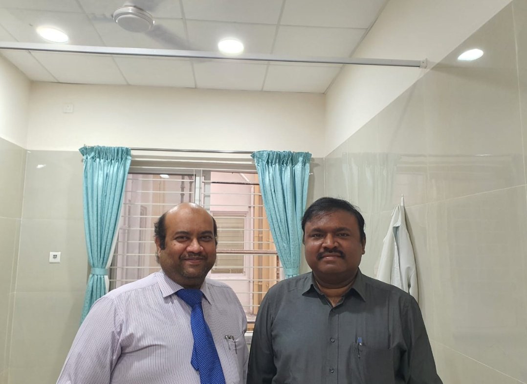 There are Sanghi posts circulating questioning my authenticity. Here is my photo with @spinesurgeon , when both of us worked at Kalaignar Hospital. Anybody can enquire about me with him.