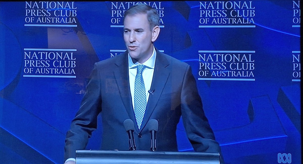 Anyone else think that treasurer Jim Chalmers @JEChalmers is a modern day Paul Keating?
Now addressing the National Press Club @PressClubAust 
#auspol