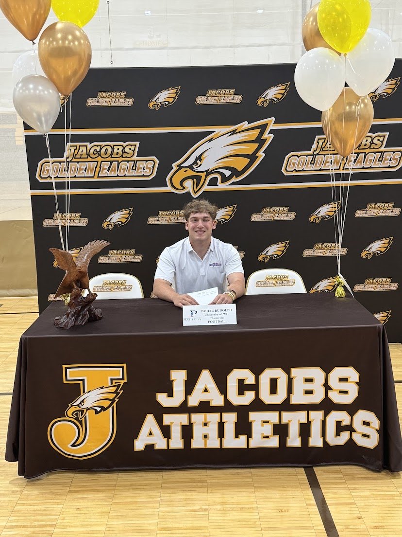 Our program has had so many talented student athletes put on the brown and gold….Paulie Rudolph represents everything coaches want in their program….an uncommon athlete. Congratulations to Paulie on winning Male Athlete of the Year! Absolutely love what this kid stands for. 💪