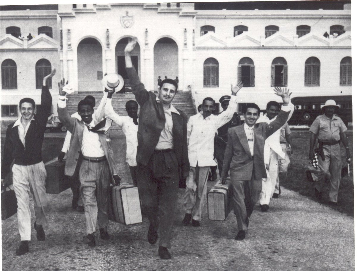 #FidelPorSiempre , 69 Aniversario de la excarcelación de Fidel Castro y sus compañeros moncadistas, del Presidio Modelo de la Isla de Pinos, el #15DeMayo de 1955. #CubaViveEnSuHistoria 🇨🇺