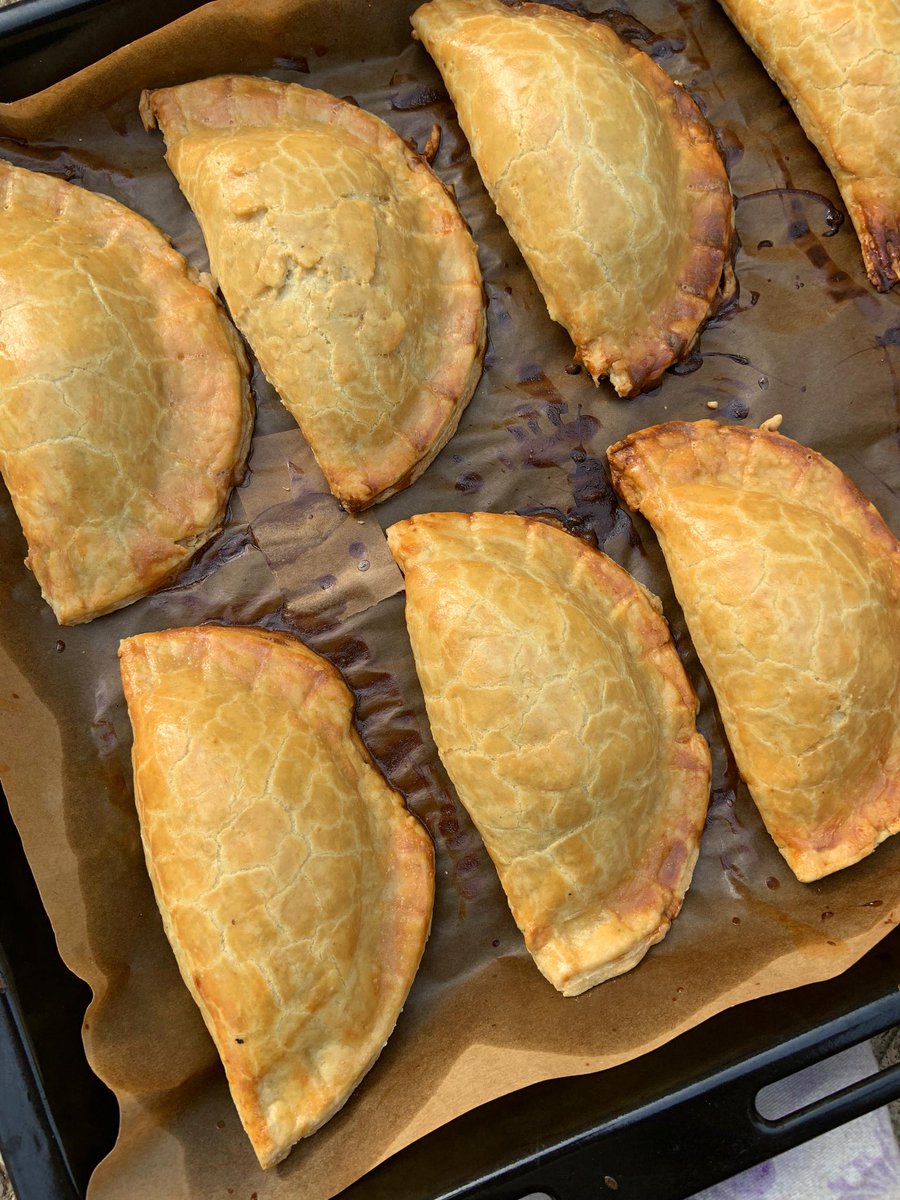 What are you craving today? Flaky meatpies with the juiciest fillings? 📍Abuja