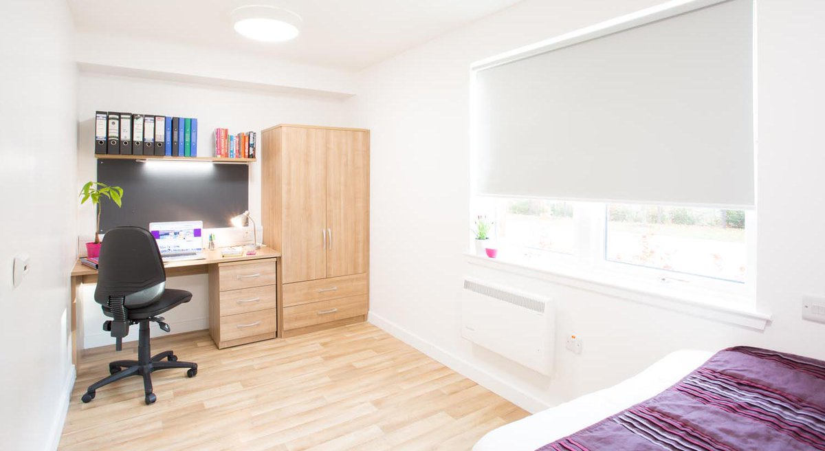 ➕ Student Accommodation ➕

Are you starting a course at UHI North, West and Hebrides this September? Applications for our halls of residence in Dornoch and Fort William are now open.

Find out more and apply: nwh.uhi.ac.uk/en/study/accom…

#ThinkUHI #UHINWH #studentlife