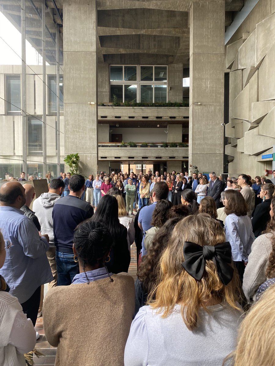 L’émotion était palpable ce matin au TJ de #Lille lors de la minute de silence en hommage aux agents pénitentiaires tués hier dans l’exercice de leur indispensable mission. 🖤