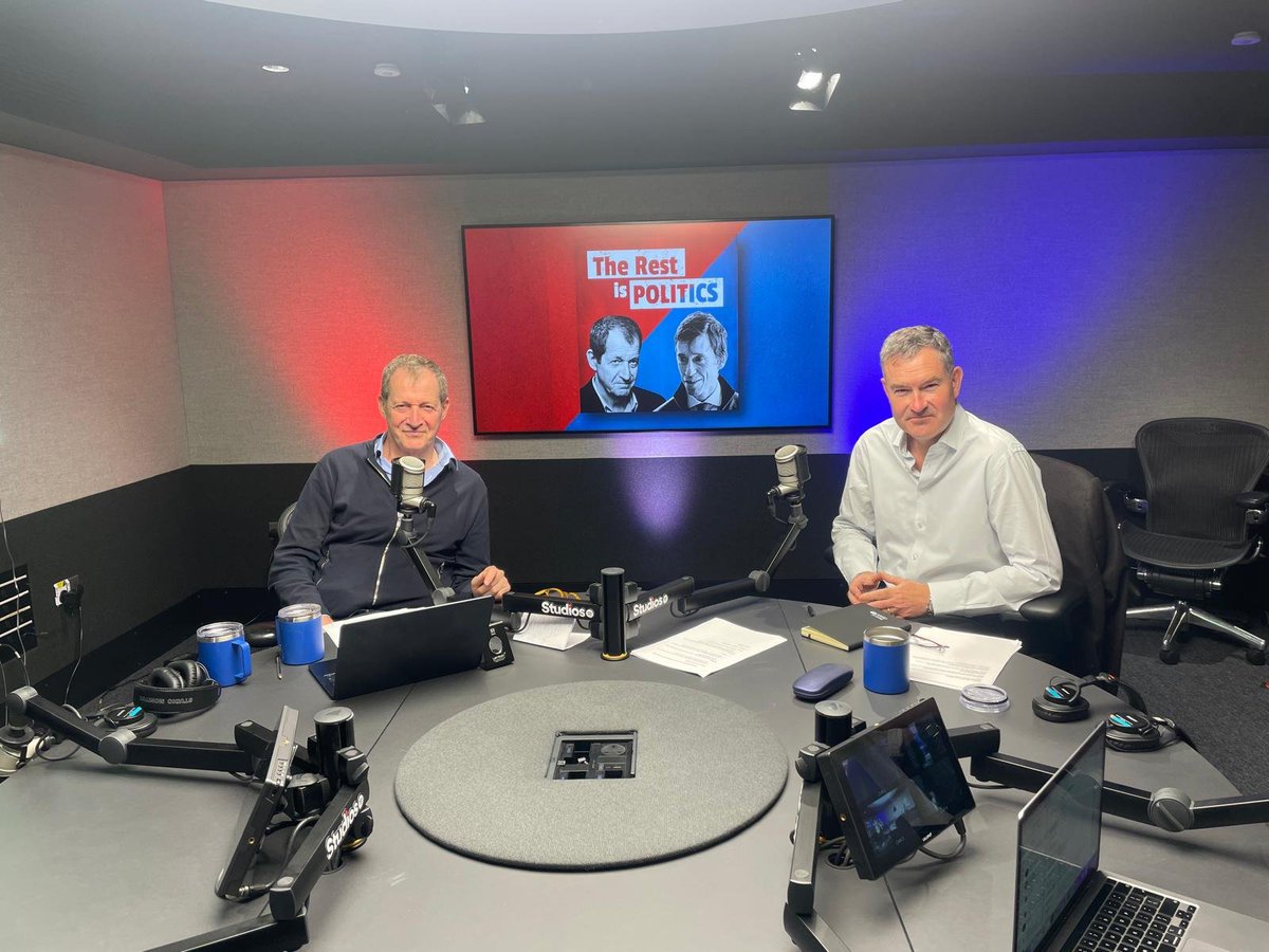 Gauke? Uncorked ✅ It was brilliant to have Rory's political hero @DavidGauke step in to host today's podcast. @campbellclaret + David discussed the future of the Tory Party, whether Labour is a class-based party, Georgian oligarchs, Ukraine, Israel, and more...