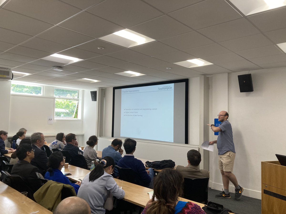 We had a great day yesterday in our first Southwest Workshop Economics Education,Teaching & Scholarship #SWEETS workshop co-organised by @unisouthampton and @BristolUniEcon. Thanks to all attendees and presenters for the great conversations!