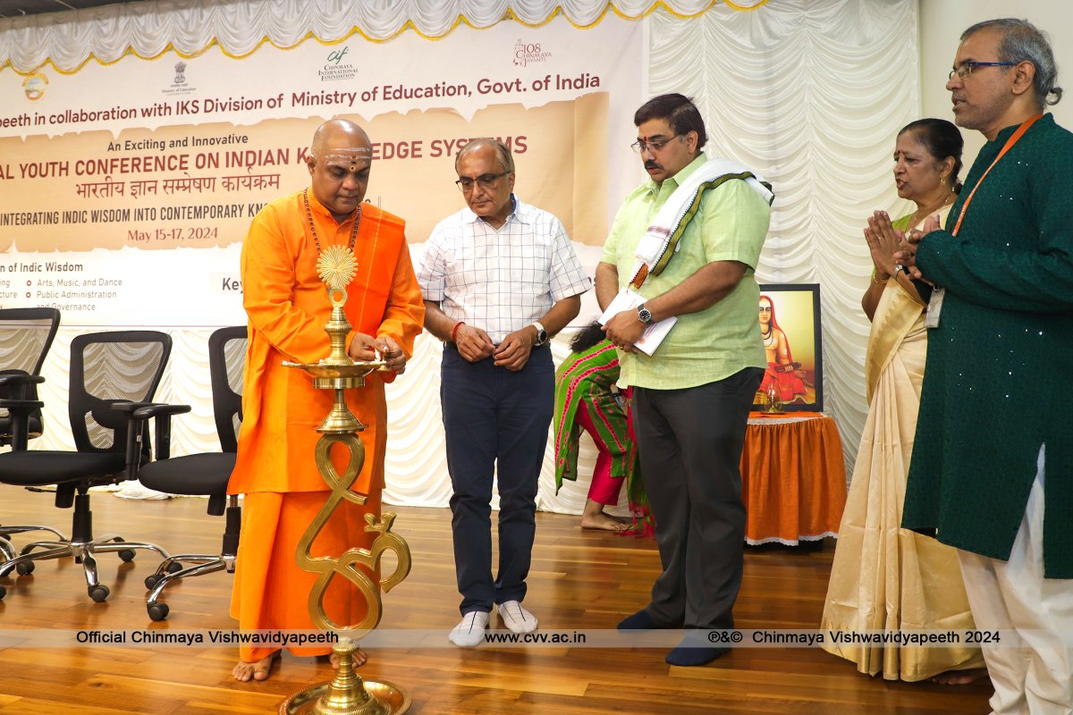 Chinmaya_VV's tweet image. Chinmaya Vishwa Vidyapeeth Deemed to be University, in collaboration with the IKS Division of the Ministry of Education, Government of India, is hosting the National Youth Conference on Indian Knowledge Systems. The three-day conference begins today.