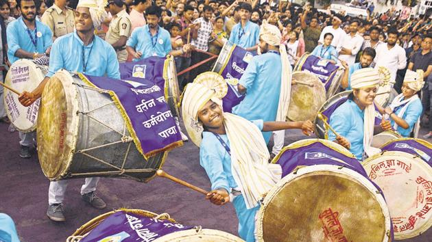 These total chhapri Bhim dhol tasha groups, which are nothing but cheap imitations of the Paratha Shiv Garjana Cult and emerged out of an inferiority complex, also deserve the same treatment from Buddhist associations. Buddha's way of life promotes serenity and tranquility.