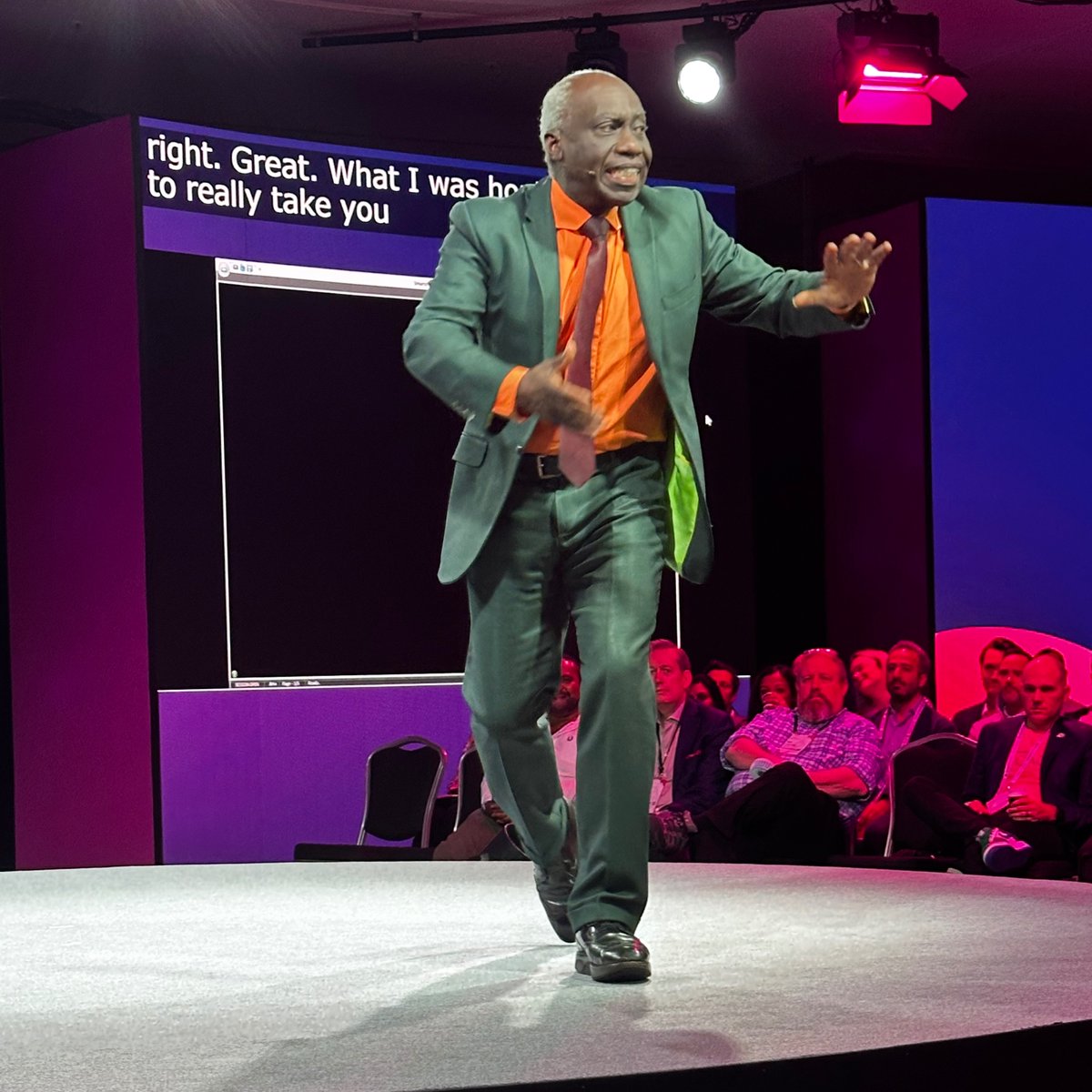 'Your brain confuses change with danger. You can't go around telling people how new and cool things are...saying those words will shut down their brains.' @EddieObeng talking change management and the folly of straying from the future familiar.

#smartsheetENGAGE @smartsheet