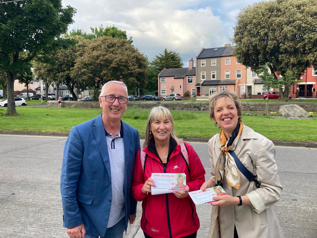 Great day out meeting people in my community with @ivanabacik and @KHumphreysDBS 🌹 Not long left to go until polling, make sure to go to checktheregister.ie to make sure you can vote on June 7th!!