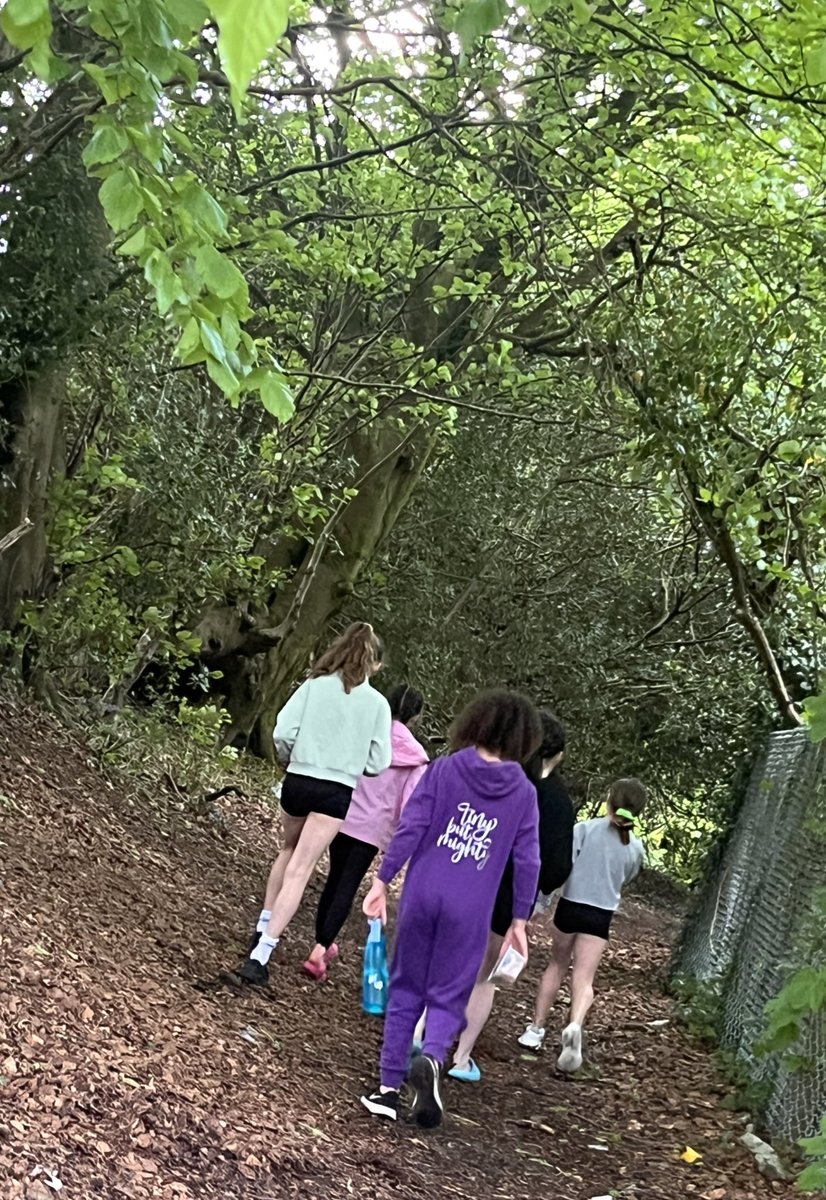 We enjoyed a lovely walk (lead by Young Leader Em) as part of our break from training yesterday at @VGAGymnastics - as part of of @mentalhealth #MentalHealthAwarenessWeek activities 💚