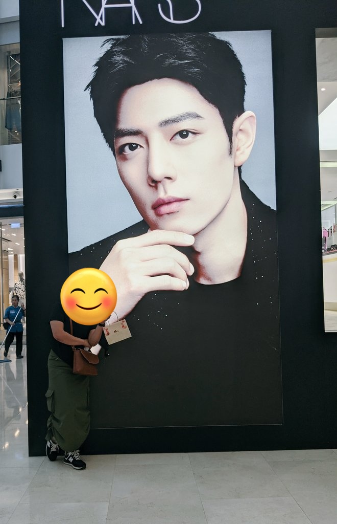 He's so handsome, isn't he?😍
Nars offline ad <a href="/Saigon/">Yoshiyuki Sugimoto @ ﾍﾞﾄﾅﾑ , ﾎｰﾁﾐﾝ</a> Center Ho Chi Minh City Vietnam. 
#XiaoZhan