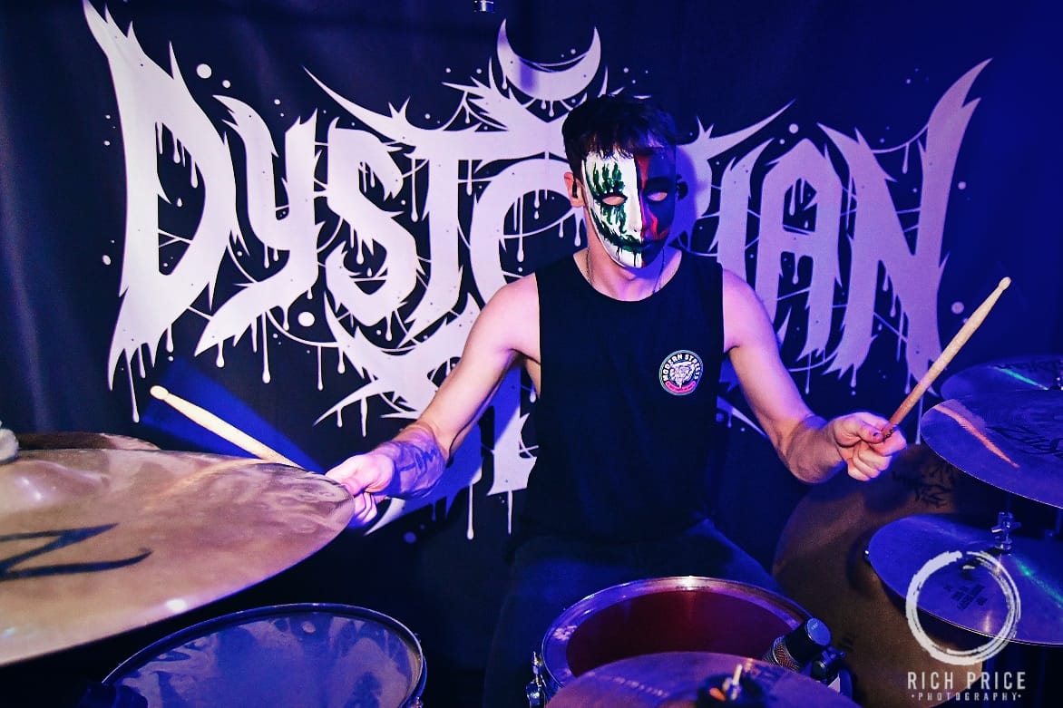 Dystopian Sun tweet media