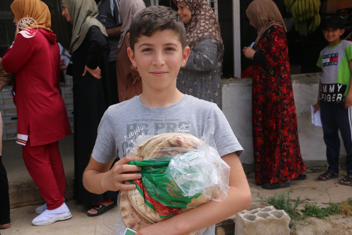 Al Amal Charity Bakery continues to distribute 25,000 bread bags daily to Syrian and Palestinian refugee families and the host community in northern Lebanon, with support and funding from #KSrelief