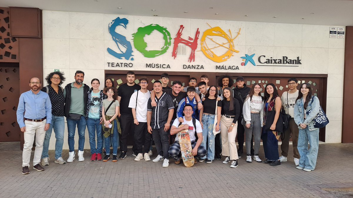 IESJesusMarin's tweet photo. 💡DPTO. IMAGEN Y SONIDO | Ayer, el #alumnado del  #S11II en el Teatro del Soho, realizó una visita técnica  a las instalaciones del teatro, donde se estaba realizando el montaje de una obra de próximo estreno. 

Cc. @TeatroDelSoho 

#PolitecnicoMalaga
#EquipoPolitecnico https://t.co/CZIxQ9JYxb