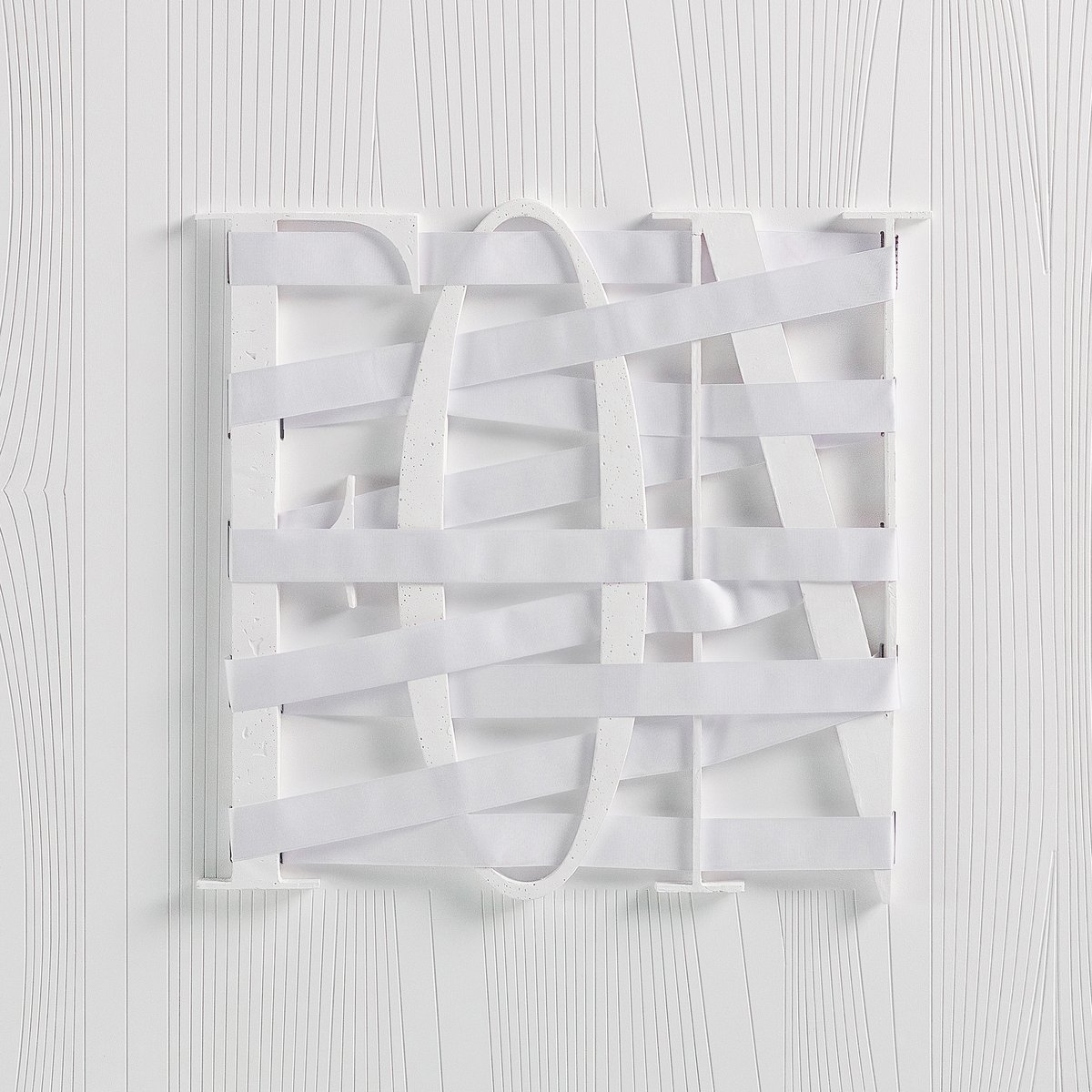 Ha llegado el día. Ya está aquí esta maravilla #EnBlanco de <a href="/fonroman/">Fon Román Oficial</a> 
"Después de tanto trabajo y el tiempo , por fin el poema del Nobel mexicano Octavio Paz cobra vida en estas 11 canciones."
Disfruten de esta joya 🤍
links.altafonte.com/o2kv9xr