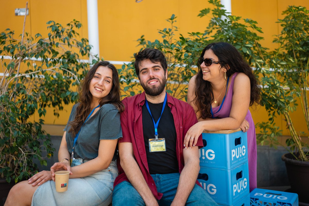 "Albopàs és això, la gent", però per mí és molt més. M'entra plorera en pensar en lo molt que hem crescut. En tots els sentits.

Visca Alexandre Ballester i visca @albopas ✨️✊🏻🌿

Fotos de Tià Rigo
