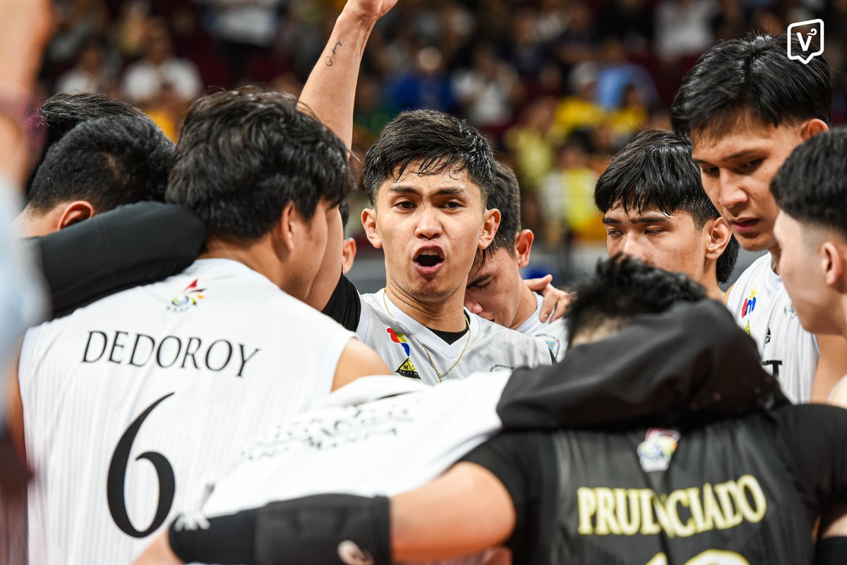 THANK YOU, GOLDEN SPIKERS! 💛

The UST Tiger Spikers settle for silver after dropping Game 2 of their men's volleyball finals series against the NU Bulldogs in four sets, 21-25, 25-22, 17-25, 15-25, at the Mall of Asia Arena on Wednesday, May 15.