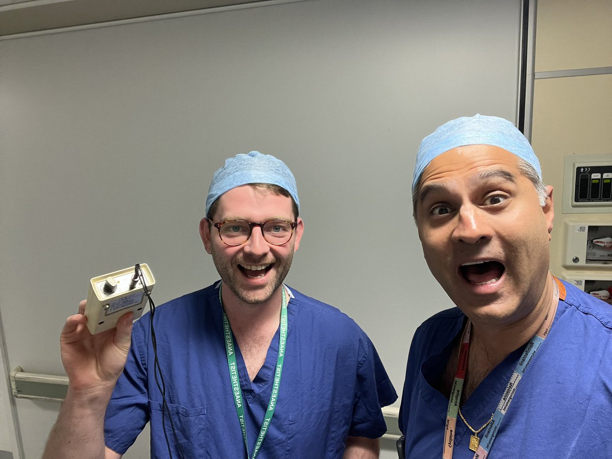Now look what has happened @L_D_White !!

@Jameswrighty asked me this morning if we could dig out a Nerve Stimulator! 🤦🏽‍♂️😂

Don’t tell @jeffgadsden ! 

#RegionalAnaesthesia #RegionalAnesthesia