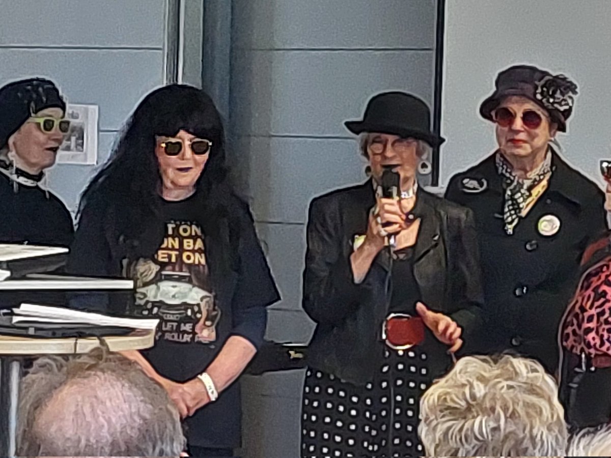 Punkmummot toi asennetta senioritapahtumaan Kuopiossa.
<a href="/VTKL10/">Vanhustyön kl - VTKL</a> <a href="/OLVI_saatio/">OLVI-säätiö</a>