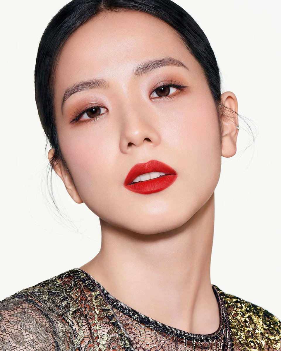 #JISOO for Dior Makeup lookbook! ✨

#JISOOxDiorbeauty #지수
@officialBLISSOO @BLACKPINK