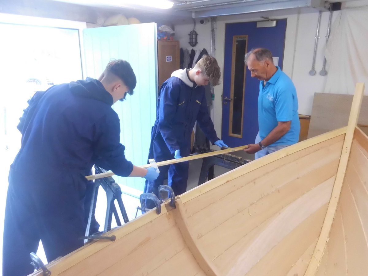 Our S3 apprentice boat builders had a great day at Cullen Sea School, completing another gunwale; gluing & clamping the mitre & scarf joints themselves. The rebated starboard ribs are ready for inner cappings and work has been started on 2 oars, with initial laminating & shaping.