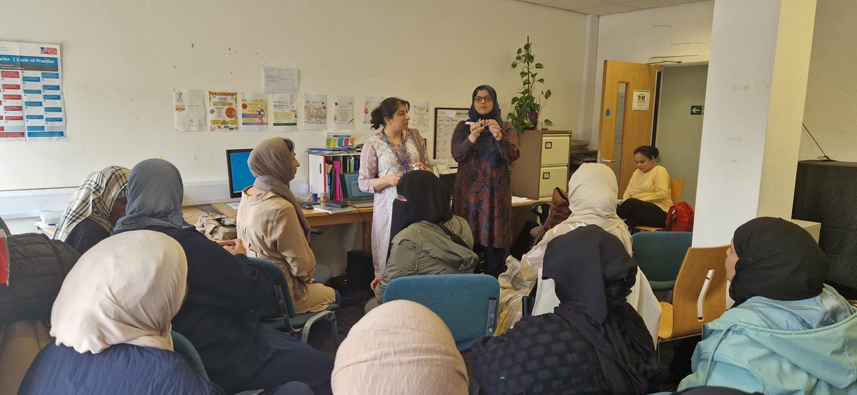 Thanks @TheMentorRing for inviting MDC to deliver a talk on women's Health.💐 🗣️We talked about cervical screening ,it’s importance and how to overcome barriers in ethnic communities.🧕🏽👩🏽 Also talked about ovarian cancer and what symptoms to look out for 🔍