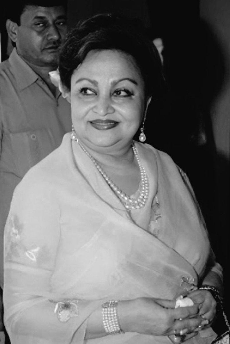 Deeply saddened by the sad demise of Rajmata Madhavi Raje Scindia. It's sad moment for not only those associated with Gwalior Royal Family but everyone who values the contributions of the Scindia Family.
Heartfelt condolences to @JM_Scindia, entire Scindia family and friends