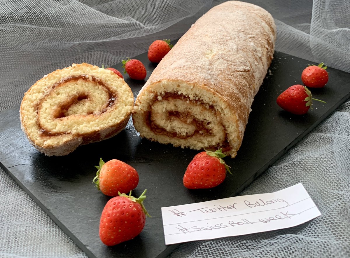 A lovely retro bake , I love making Swiss rolls 🌀 filled with strawberry jam and doused in caster sugar #twitterbakealong #swissrollweek @thebakingnanna1 @Rob_C_Allen 🌀🌀🌀🌀💜