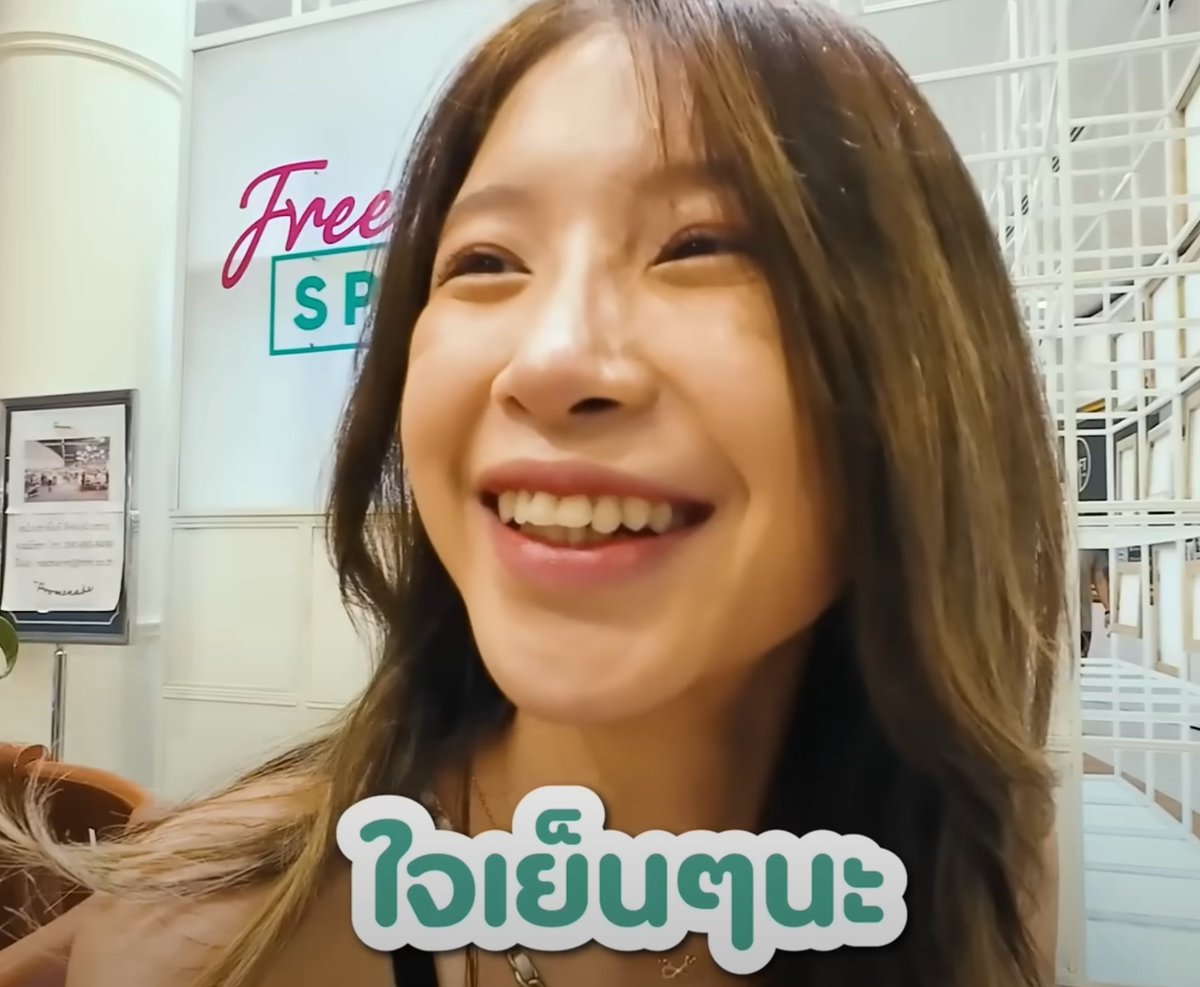 TheDaily_Thai's tweet image. คอมเมนต์เป็นพัน ! ดราม่า 'น้องนา' สาวลาวทำคลิปยูทูบเทียบไทย-ลาว 2024 ต่างกันอย่างไร ?

คลิกชมคลิปและอ่านคอมเมนต์ทั้งหมด : youtube.com/watch?v=3Umn9X…

#iZocial
#iNews
#Viral
#สาวลาวไปไหน