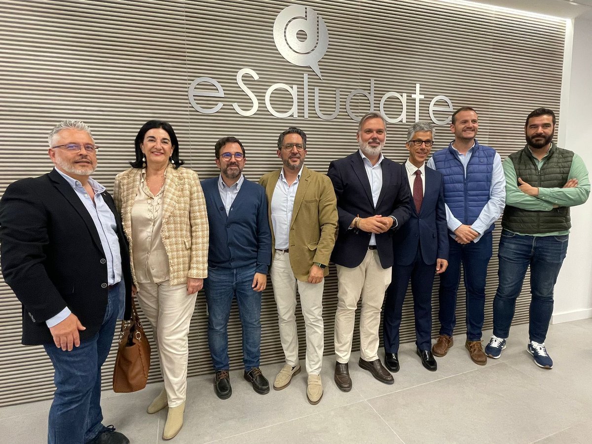 👏 Queremos dar la ENHORABUENA a nuestro compañero colegiado Higinio Salgado de @eSaludate por la inauguración de su segundo Centro Tecnológico de Simulación, ayer en Plasencia. 

#colegioenfermeríacáceres #esaludate #centrotecnologícosimulación #plasencia