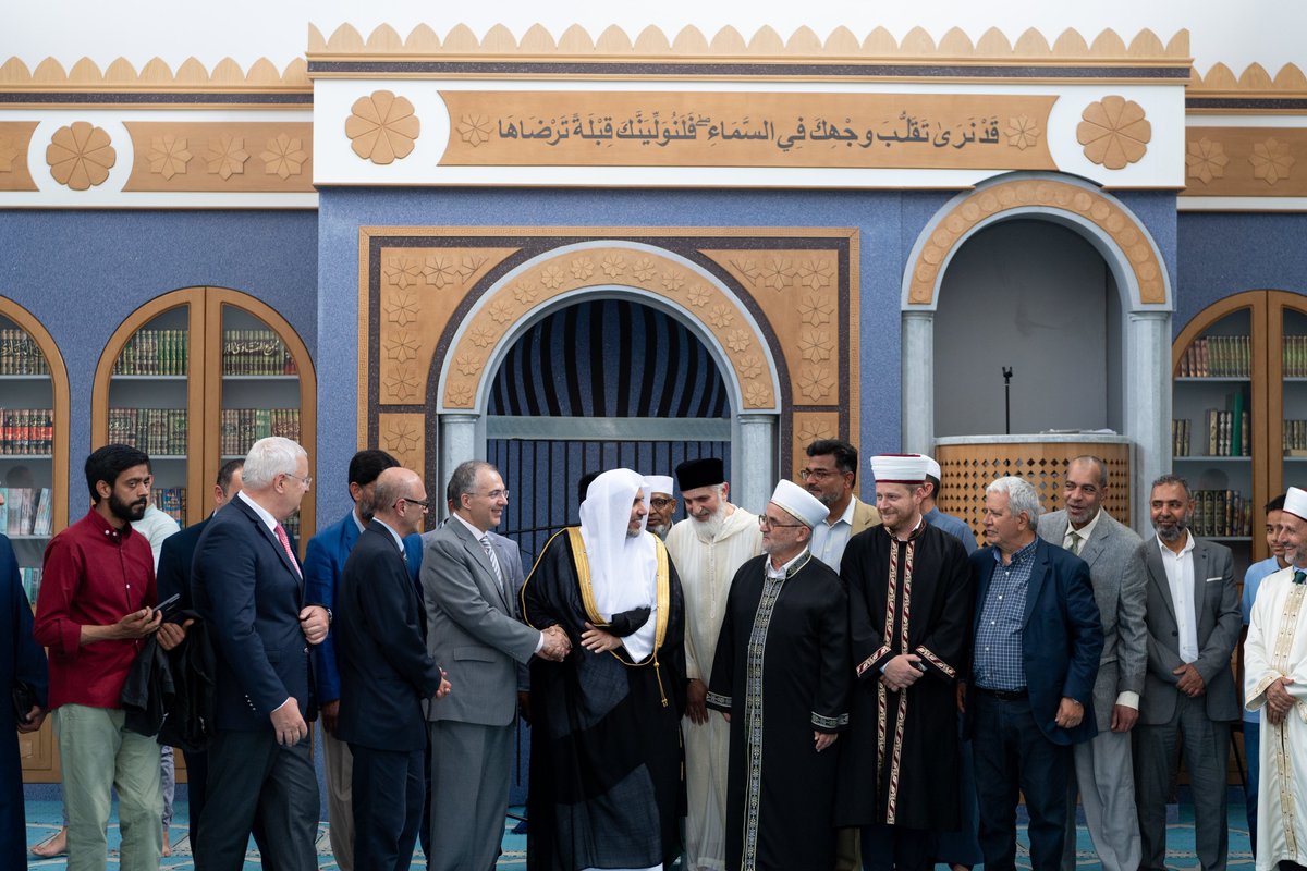 I am delighted to have met the Islamic community in Greece, including muftis, imams, and several prominent Islamic figures, and to have visited the Athens Mosque. I was equally pleased with the productive dialogue we engaged in. I appreciate their recognition of the global
