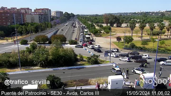 🚦11:05 #Tráfico intenso:
▪M. Defensa ➡ Blas Infante
 traficosevilla.es @EmergenciasSev #SevillaHoy #Sevilla #TDSActualidad #TraficoSevilla #Movilidad