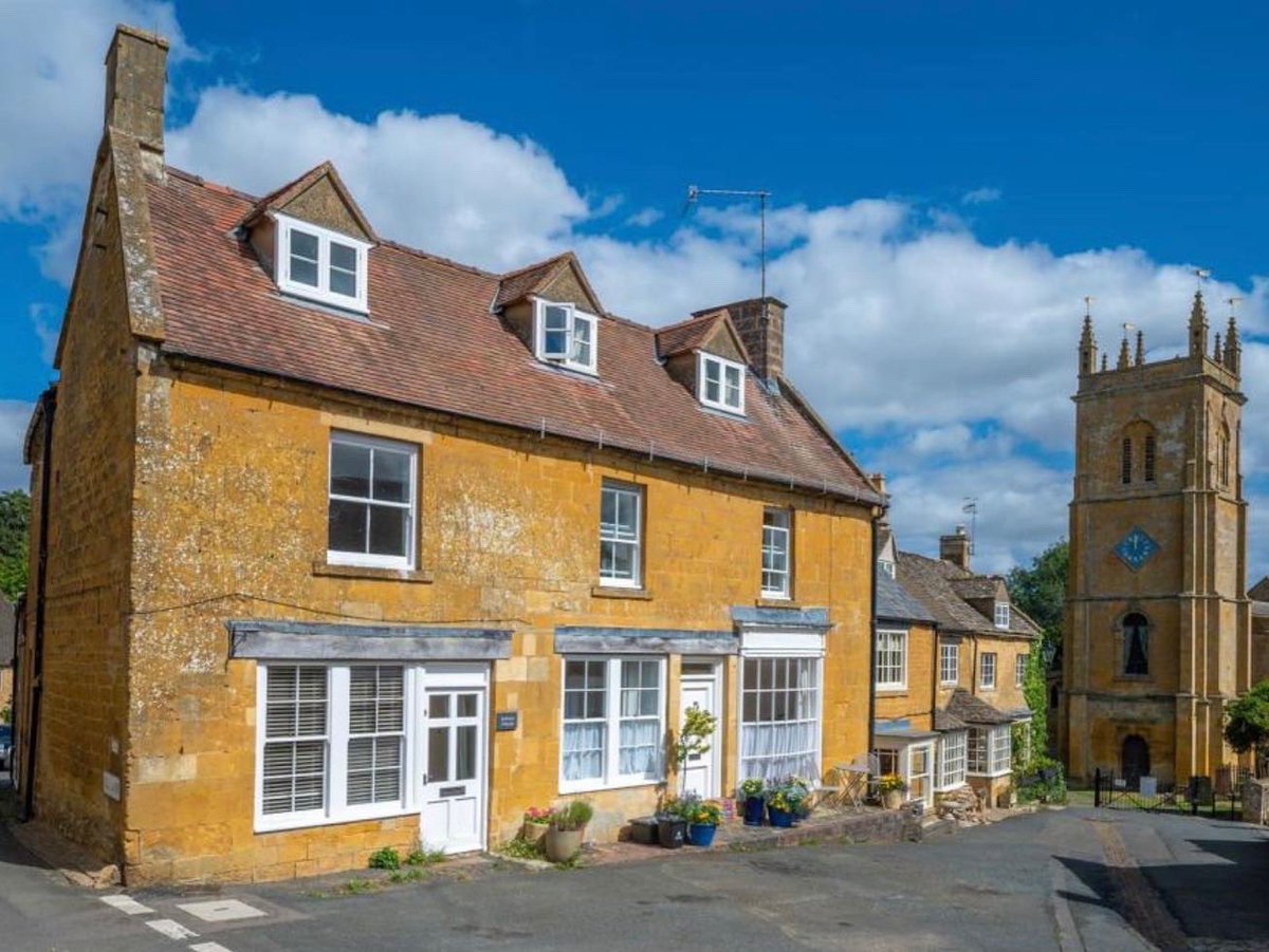 Alex Grove tweet media