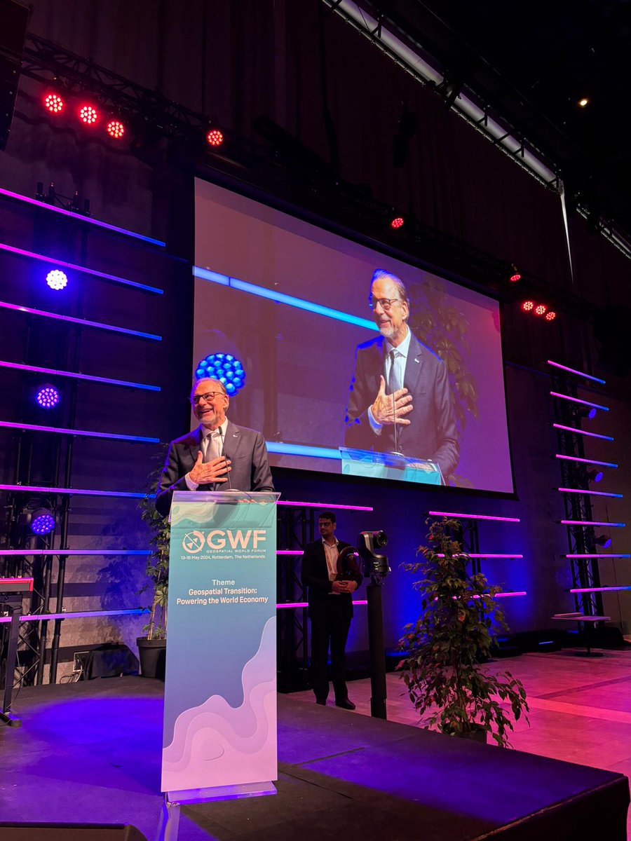 I was extremely moved to have accepted the Geospatial World Hall of Fame Award, a testament to the remarkable collective journey we — me yes, but also ESA, Europe, and countless Europeans — have undertaken together. When I reflect on the past few years, it is evident that the