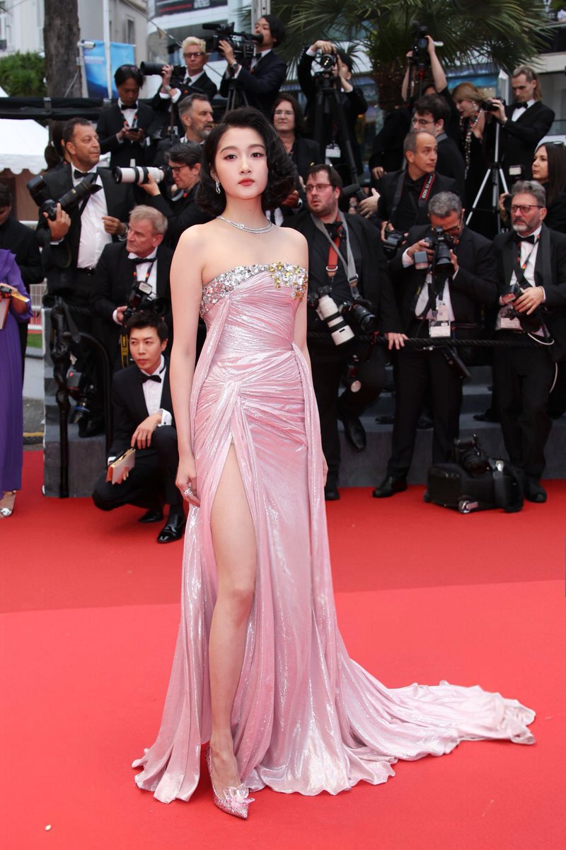 Guan Xiaotong wearing Elie Saab S/S 08 for #CannesFilmFestival2024