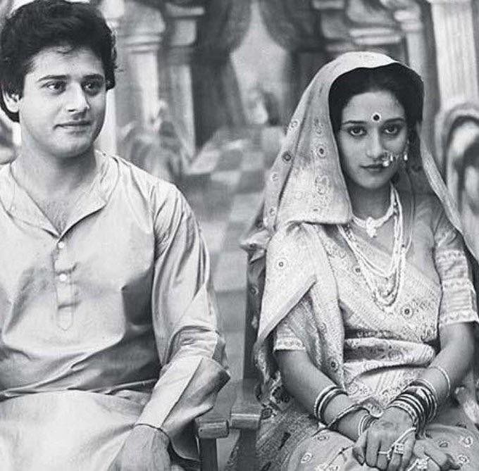 #HappyBirthdayMadhuriDixit- #MadhuriDixitNene in Abodh(1984). She was just 17 when she made her debut. @MadhuriDixit