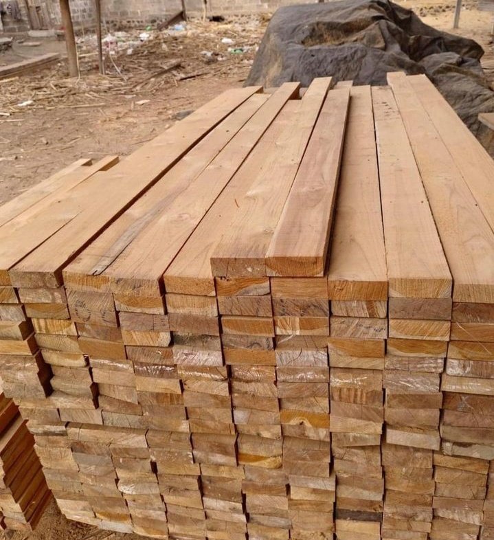 Teak wood 
leo zipo dukani kwetu buguruni relini #Ad 
Hii ni mbao ngumu  ya #MTIKI

Zanzibar na Dar es salaam karibu sana. 

Size - 2*8 Tsh 60,000/= 8-9 ft
Size - 2*6 Tsh 40,000/= 8-9 ft

Contact: 0689001102 Whatsapp 
#daressalaam #business #economic #tanzania #faniture