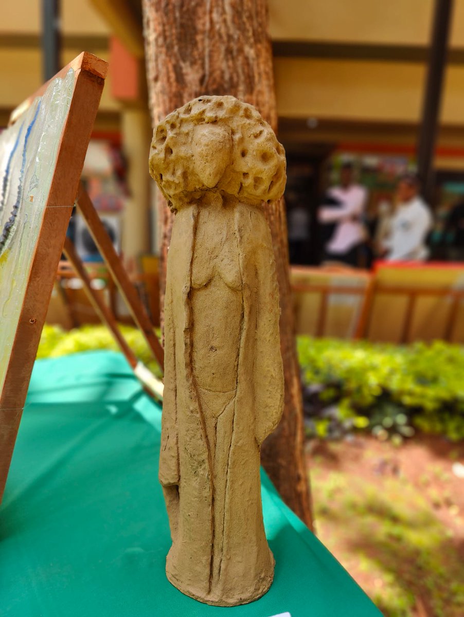 Here's the work of @SebaSebawali basking in the sunshine at the #AffordableArtShowKe last weekend. Thank you to all the sculptors who exhibited at the show.