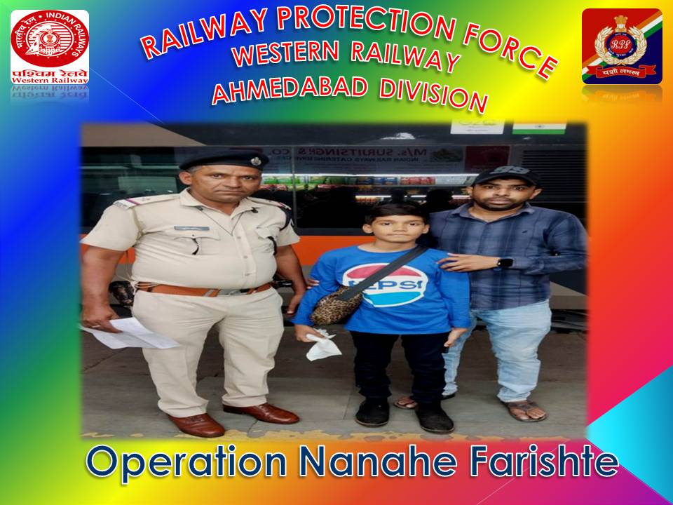 #OperationNanaheFarishte
On 14.05.2024, RPF Ahmedabad T/E staff found a minor boy while performing on escorting duty in train no 22961, who had been separated from his family during the journey. After a polite conversation, handed over to his uncle. @RPF_INDIA @rpfwr1 @WesternRly