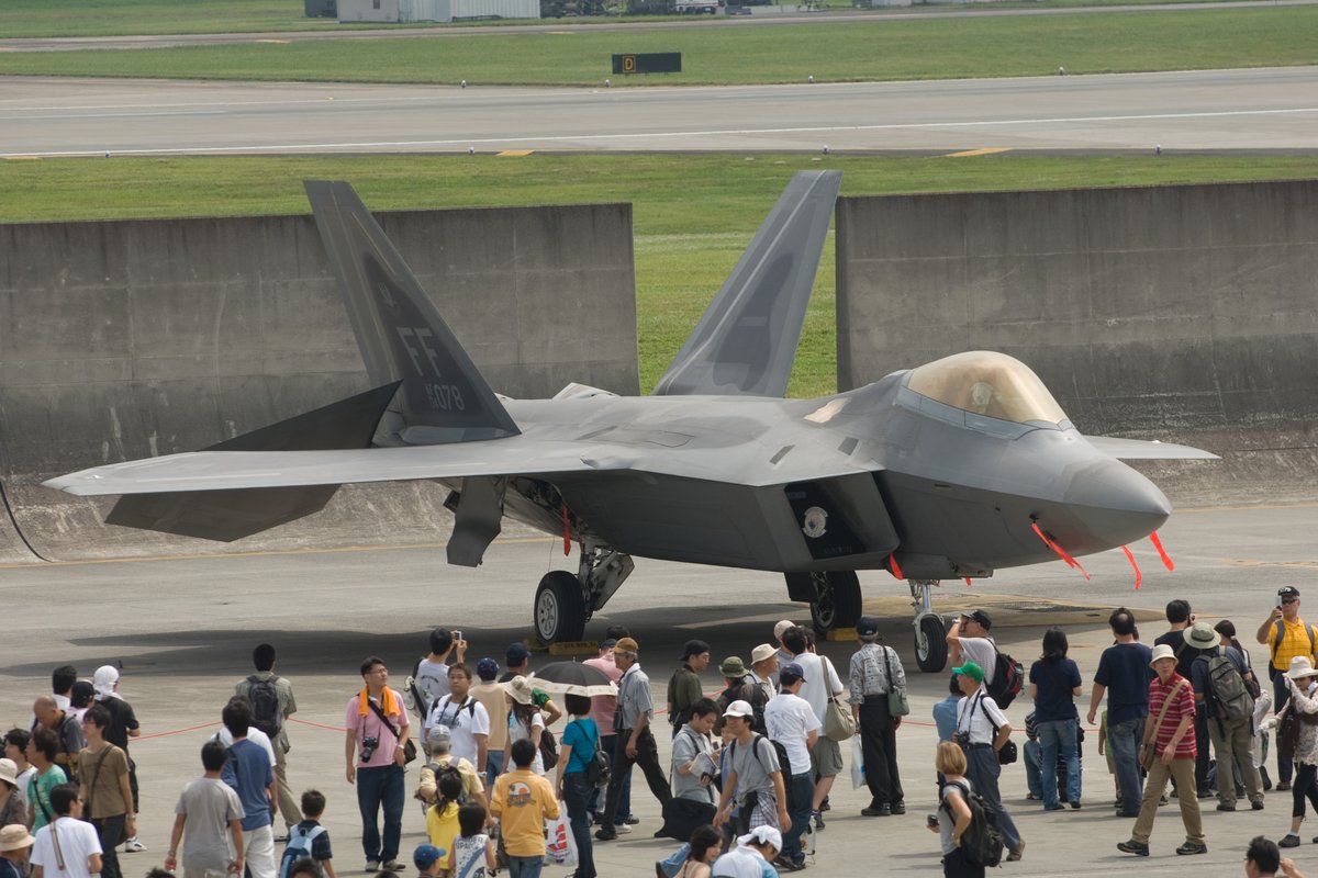 Amazon.co.jp: 米空軍 Tシャツ 横田基地 友好祭 自衛隊 航空