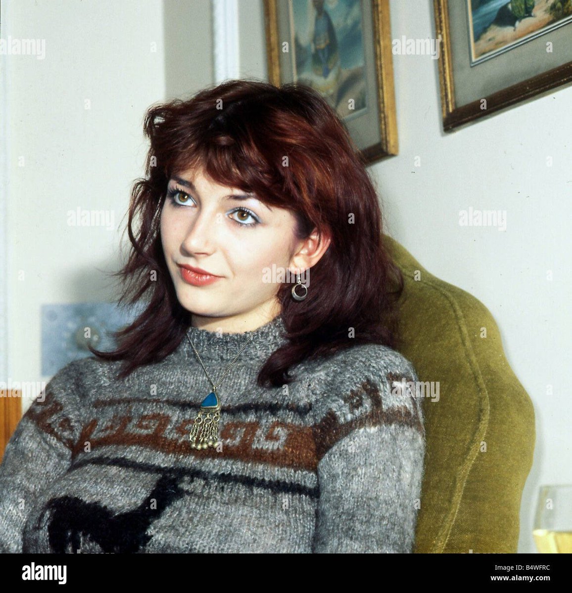 On our latest episode of Music Maps Podcast - the early years of @KateBushMusic with biographer @Tom_Doyle_ as our guide - listen: rocknrollbookclub.co.uk/musicmaps/