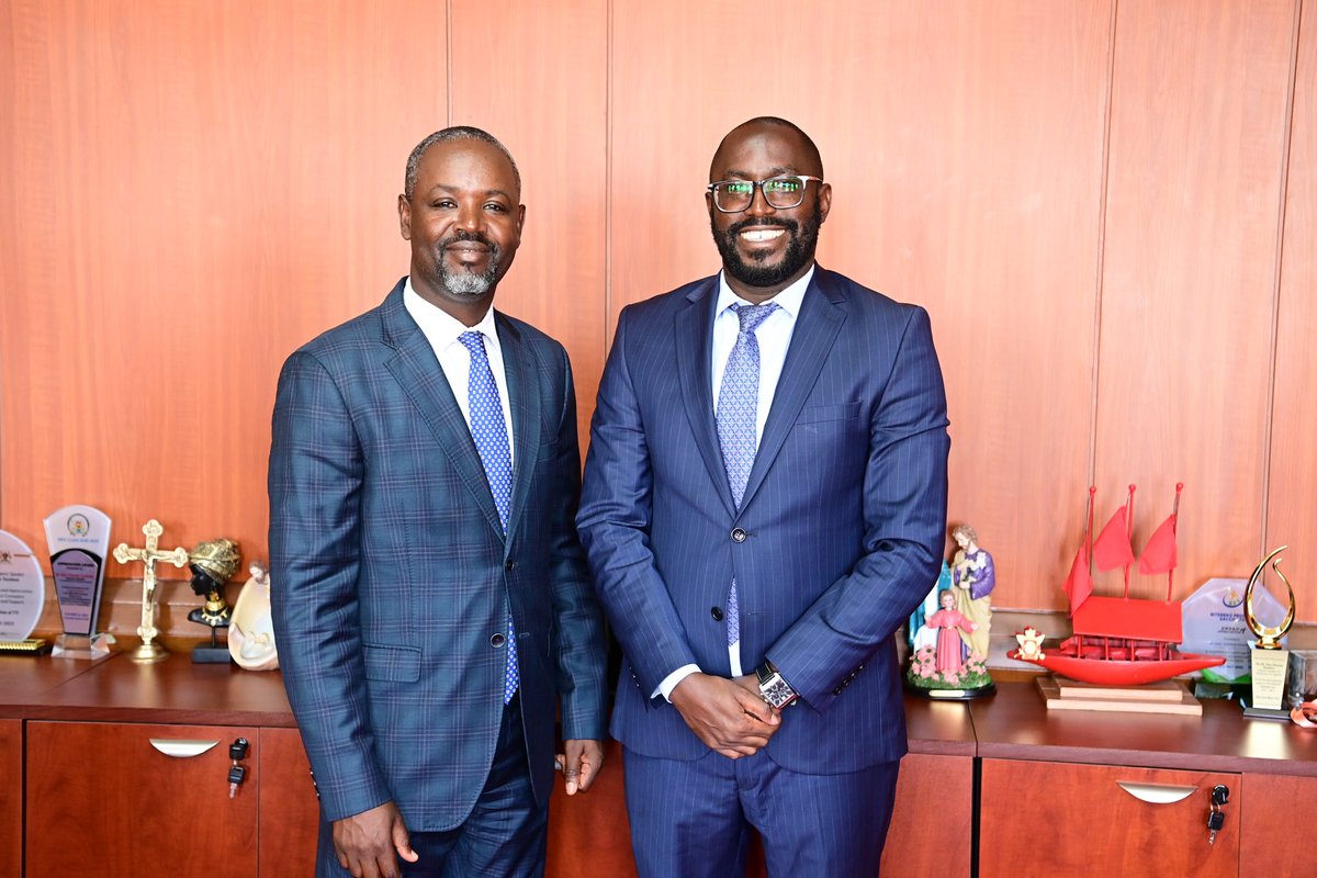 Yesterday, with my CEO, we had an opportunity to meet with the Rt. Hon Deputy Speaker of the Ugandan Parliament, @Thomas_Tayebwa with the Chairperson of the Finance committee @Parliament_Ug Hon. @KakundaAmos1 The Rt. Hon speaker, congratulated @UgandaBaati on making @60 Years