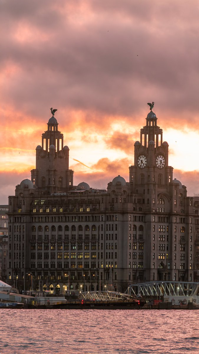 Good morning. Lovely #Liverpool at dawn. Resized for a couple of phone wallpapers too. Please help yourself.