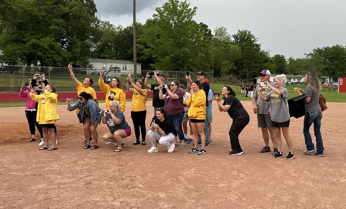 timhager83's tweet image. Great day to be a Bulldog!!  #VBHS