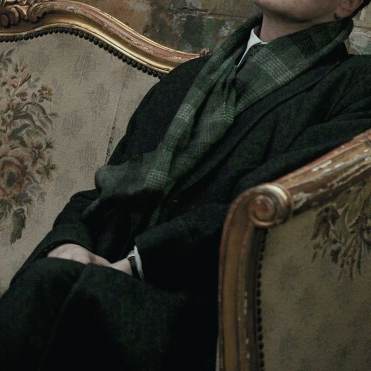 ㅤㅤㅤㅤㅤㅤ:: Истинная мощь заключается не в силе мышц, а в умении умелецно манипулировать ситуацией и людьми. Доброго утра всем вам. ::