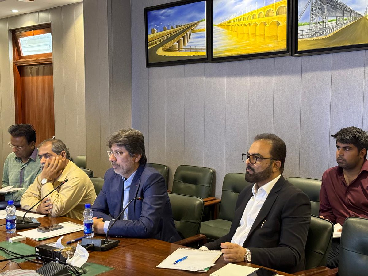 Secretary Irrigation Depart convened online meeting with Chief Engineer Guddu, Sukkur Left, Right Bank, Kotri Barrage Region and MD SIDA to discuss Indus River water demand &amp; distribution alongwith Special &amp; Additional Secretary Technical &amp; Chief Engineer Barrage Management Unit.