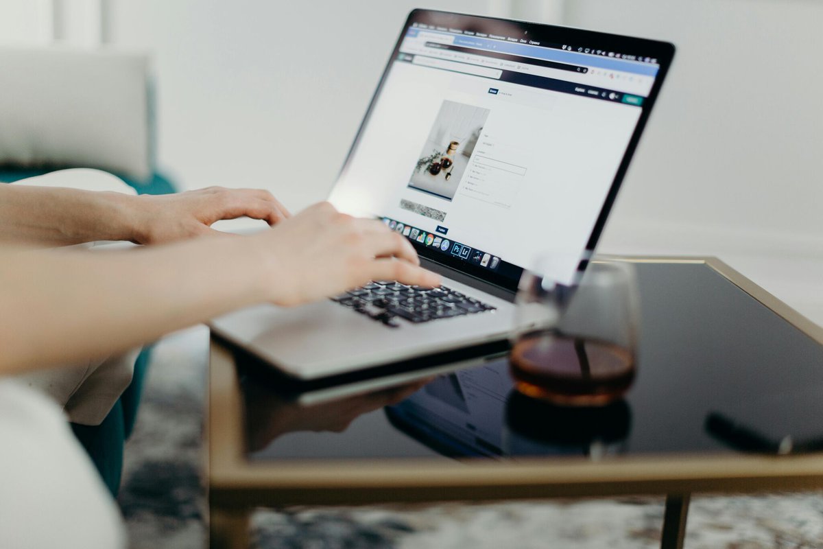 shentongroup_'s tweet photo. At Shenton Group we're proud to foster a culture where learning and development are at the heart of everything we do. Whether it's through workshops, online courses, or job shadowing, we encourage our team to pursue knowledge.

#LearningAtWork #ProfessionalDevelopment #TeamGrowth https://t.co/QADhtgELWd
