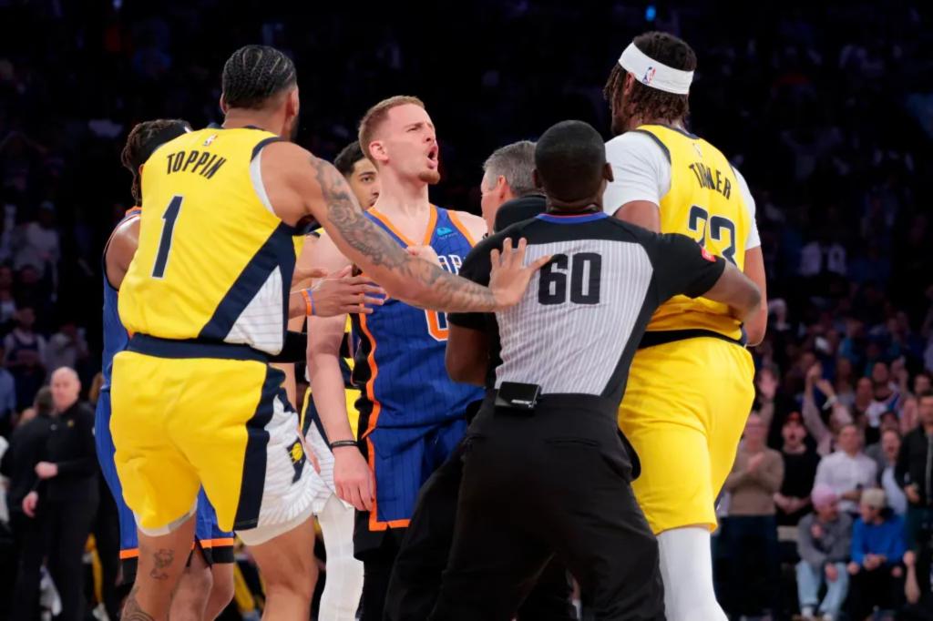 Donte DiVincenzo blasts Pacers’ tough guy act: ‘Not their identity’ trib.al/NtzuE0S