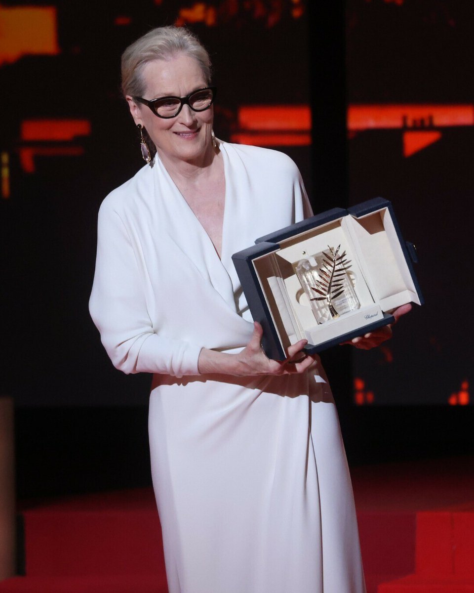 #Photodujour 
Meryl Streep, légende du cinéma mondial, a reçu hier la Palme d'or d'honneur du Festival de Cannes.

 📷 Patrice Lapoirie / Nice-Matin

#nicematin #varmatin #cotedazur #cannes #Cannes2024
